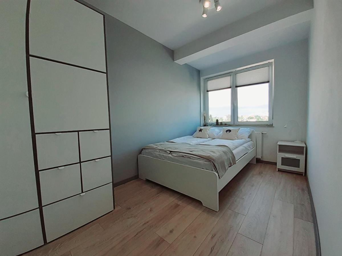 Apartament Kapitanski Mostek 17A Z Widokiem Na Port I Latarnie Morska Oraz Garazem Apartment Kolobrzeg Exterior photo